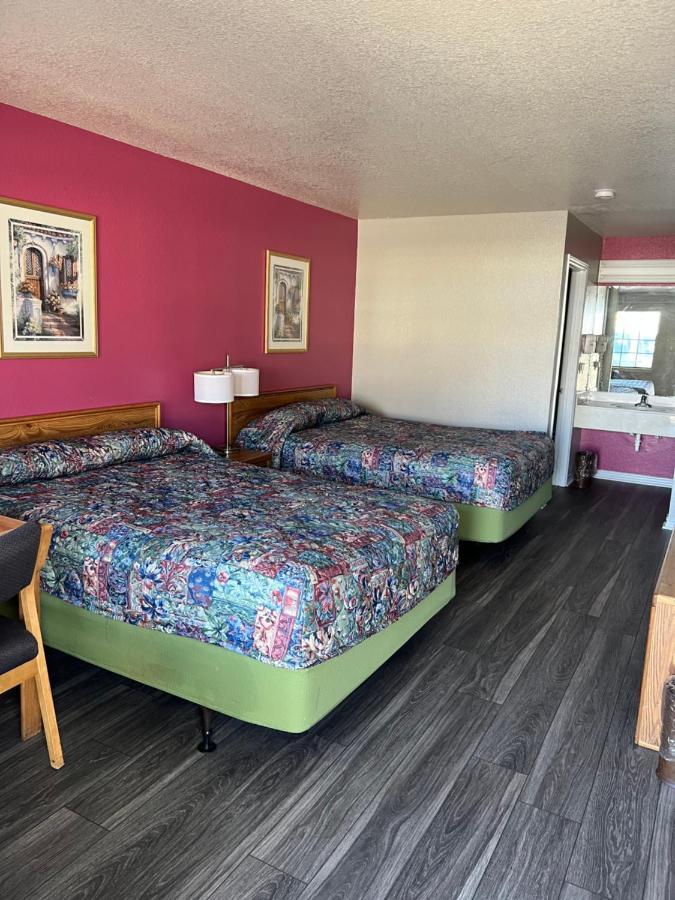 Country Inn Motel Сан-Антонио Экстерьер фото