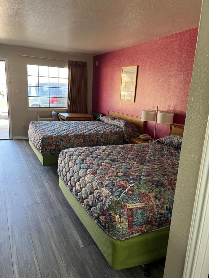 Country Inn Motel Сан-Антонио Экстерьер фото
